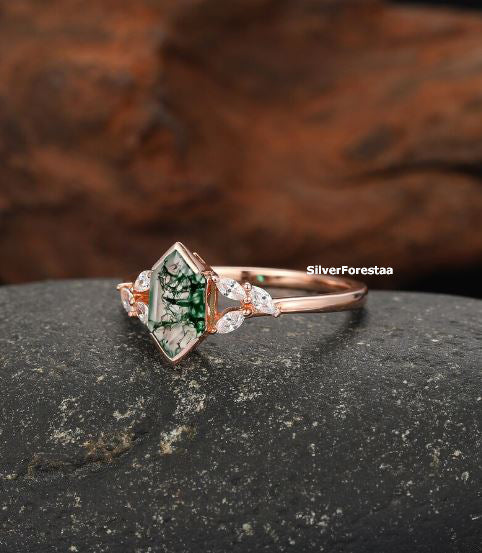 Moss Agate Magic – 925 Sterling Silver Artisan Ring