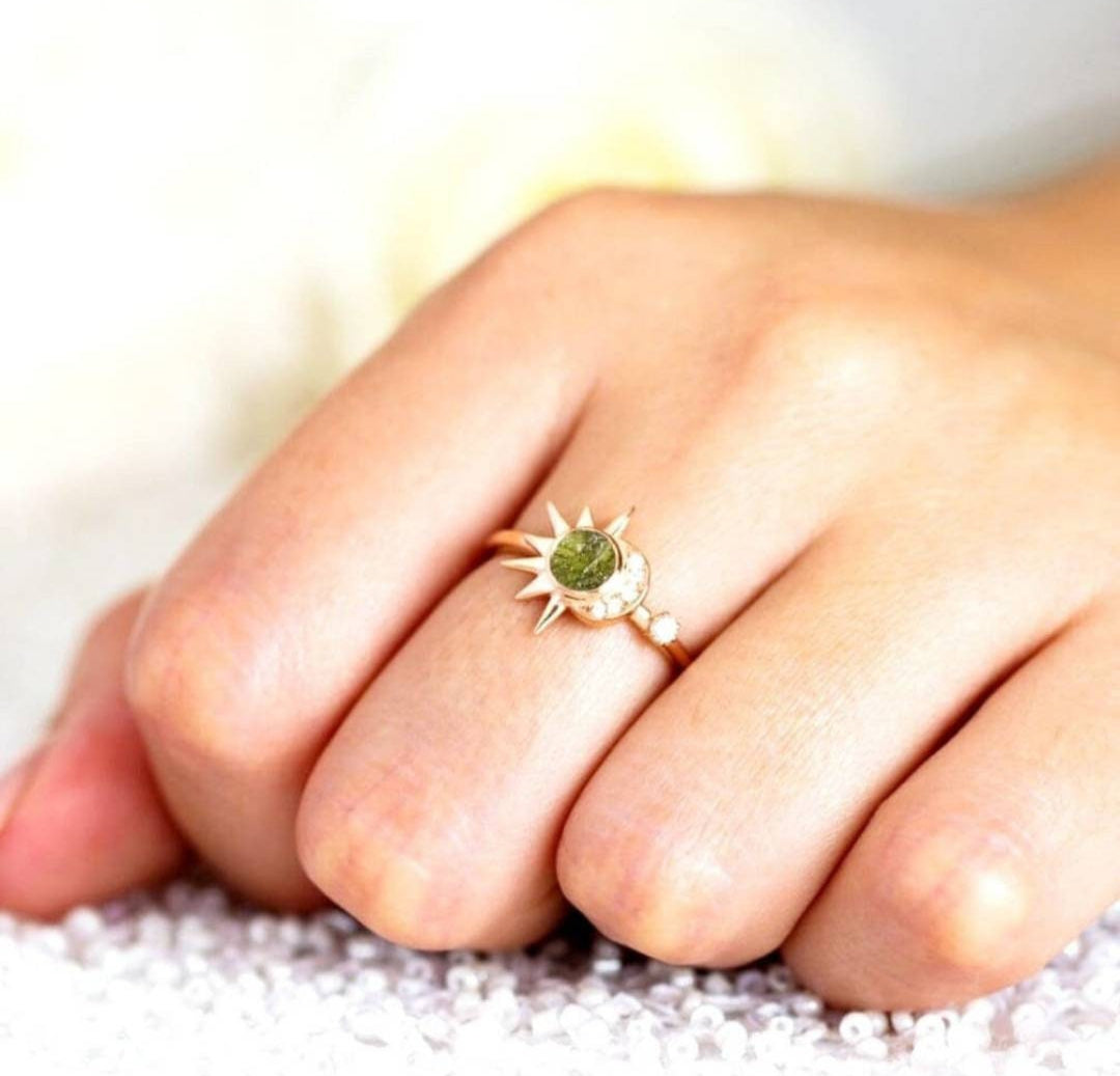 Elegant Moldavite Silver Ring – Unique Gemstone Jewelry