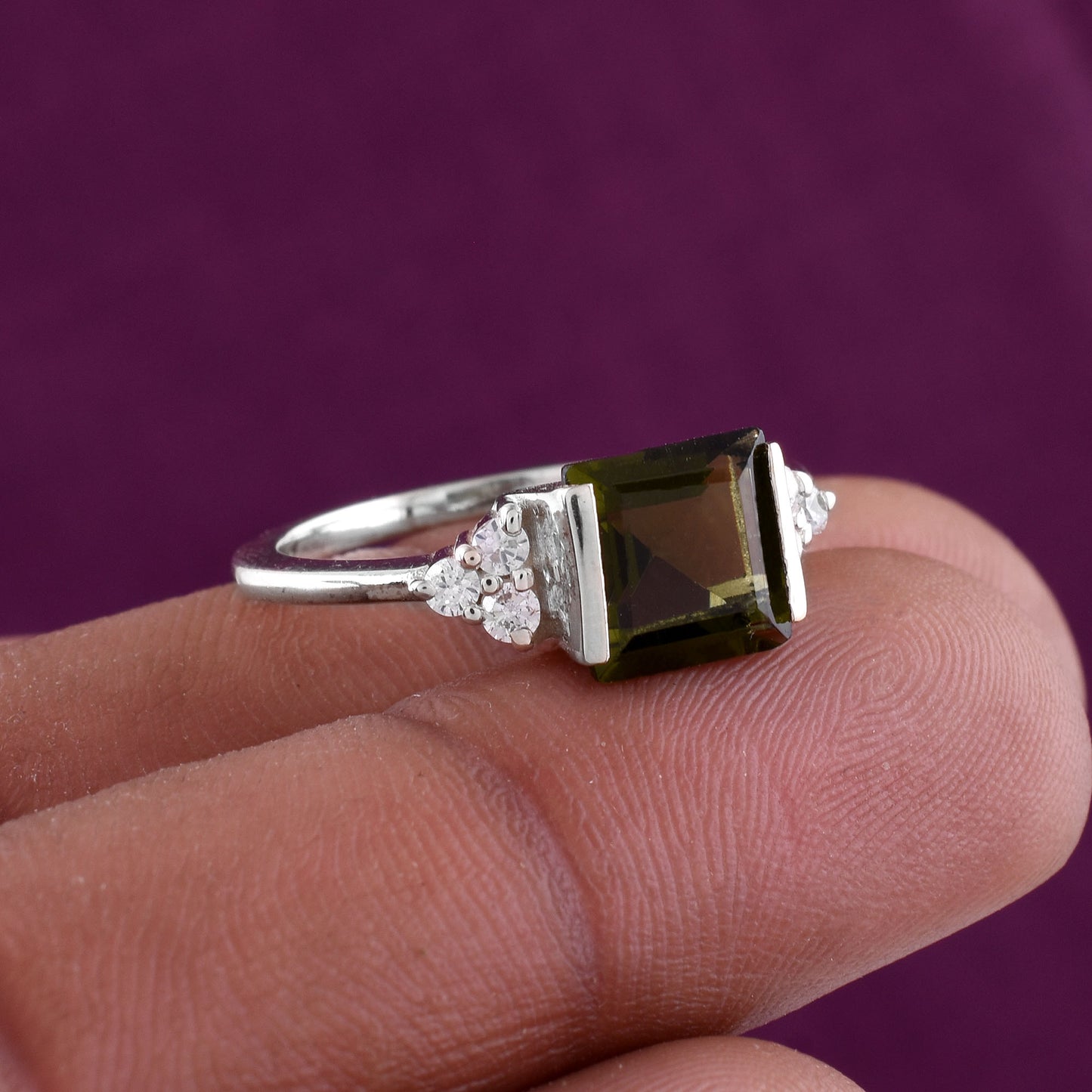 Cut Moldavite Gemstone Ring in 925 Sterling Silver – Elegant & Rare