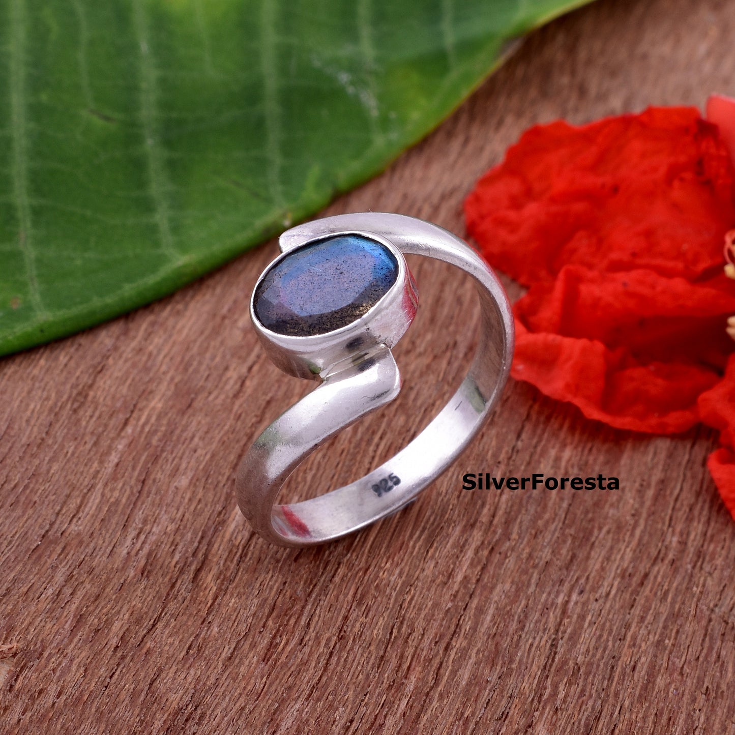 Boho Labradorite Ring in Solid 925 Sterling Silver