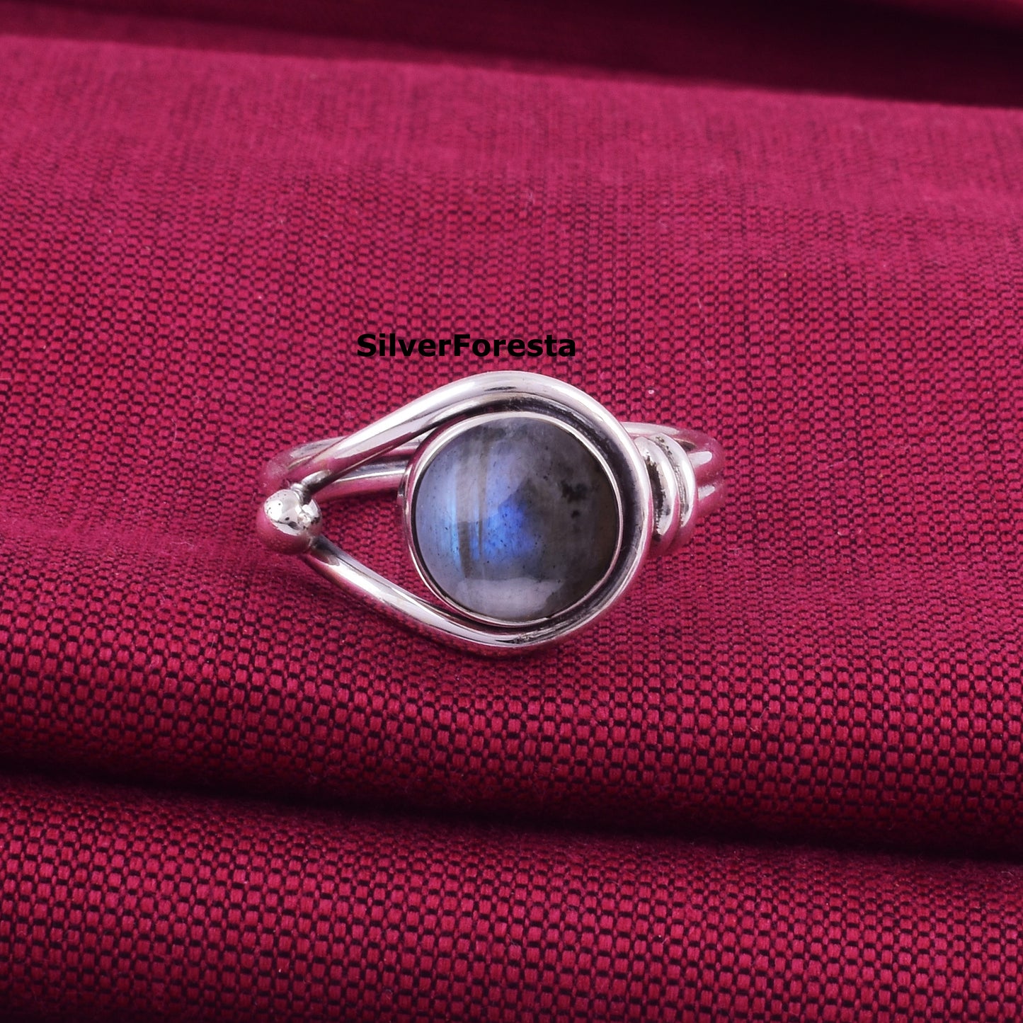 Elegant Labradorite Statement Ring in Pure 925 Silver