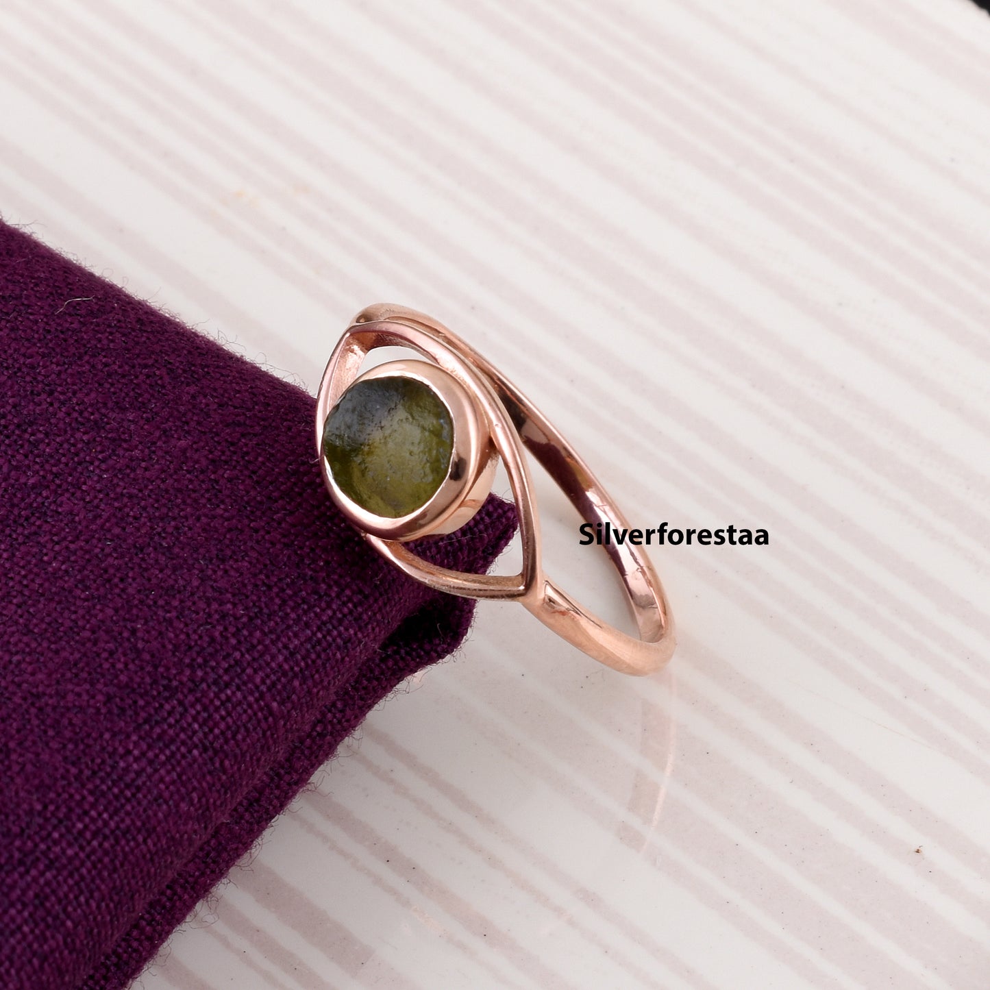 Round Moldavite Ring Dainty Jewelry - SilverForestaa