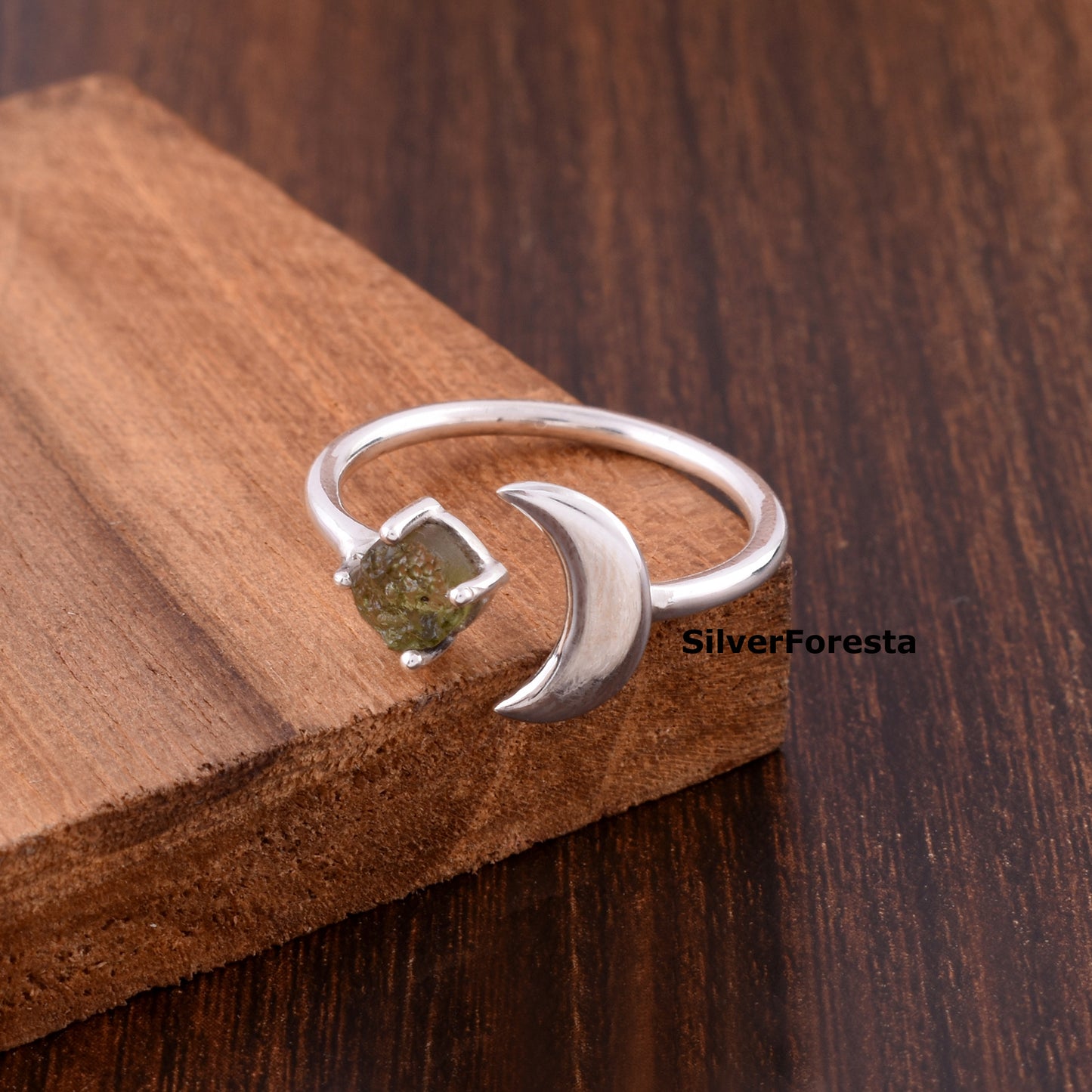 Moldavite Gemstone Silver Ring – Exquisite Green Beauty