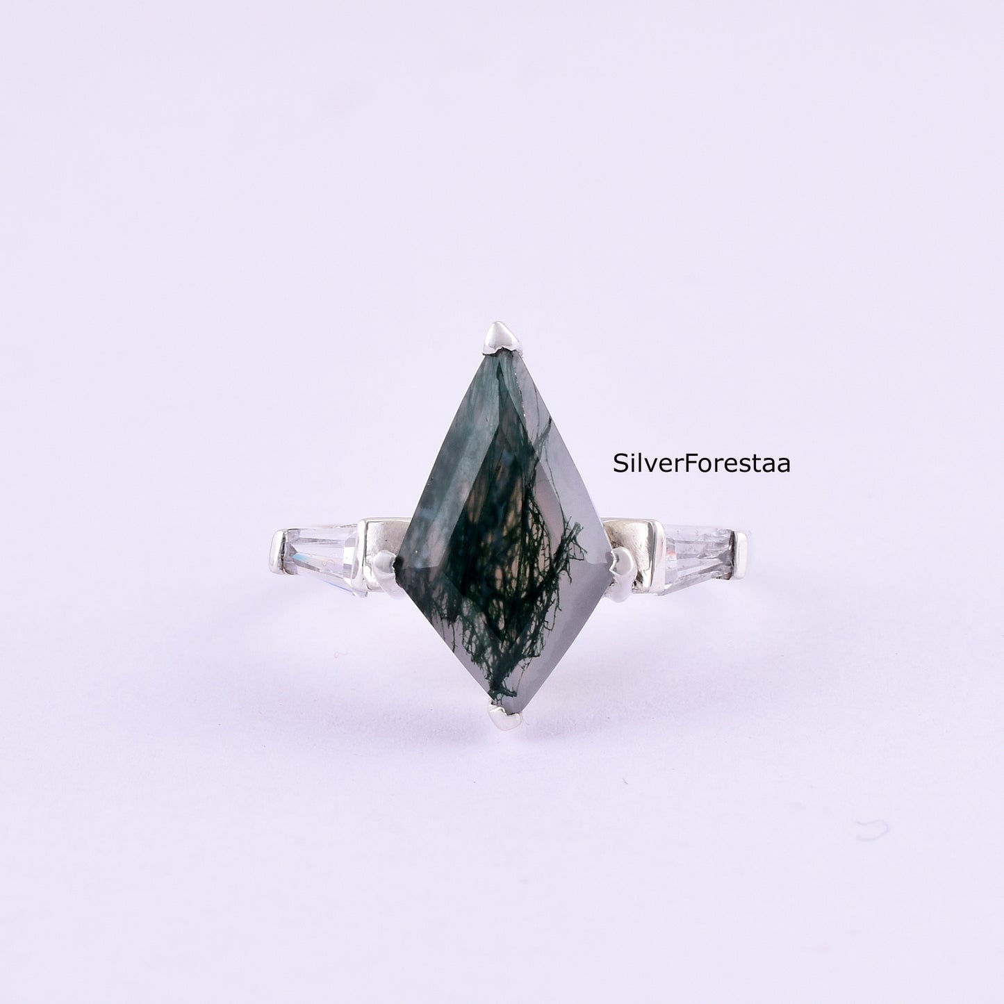 Forest-Inspired Moss Agate Ring – Sterling Silver Beauty