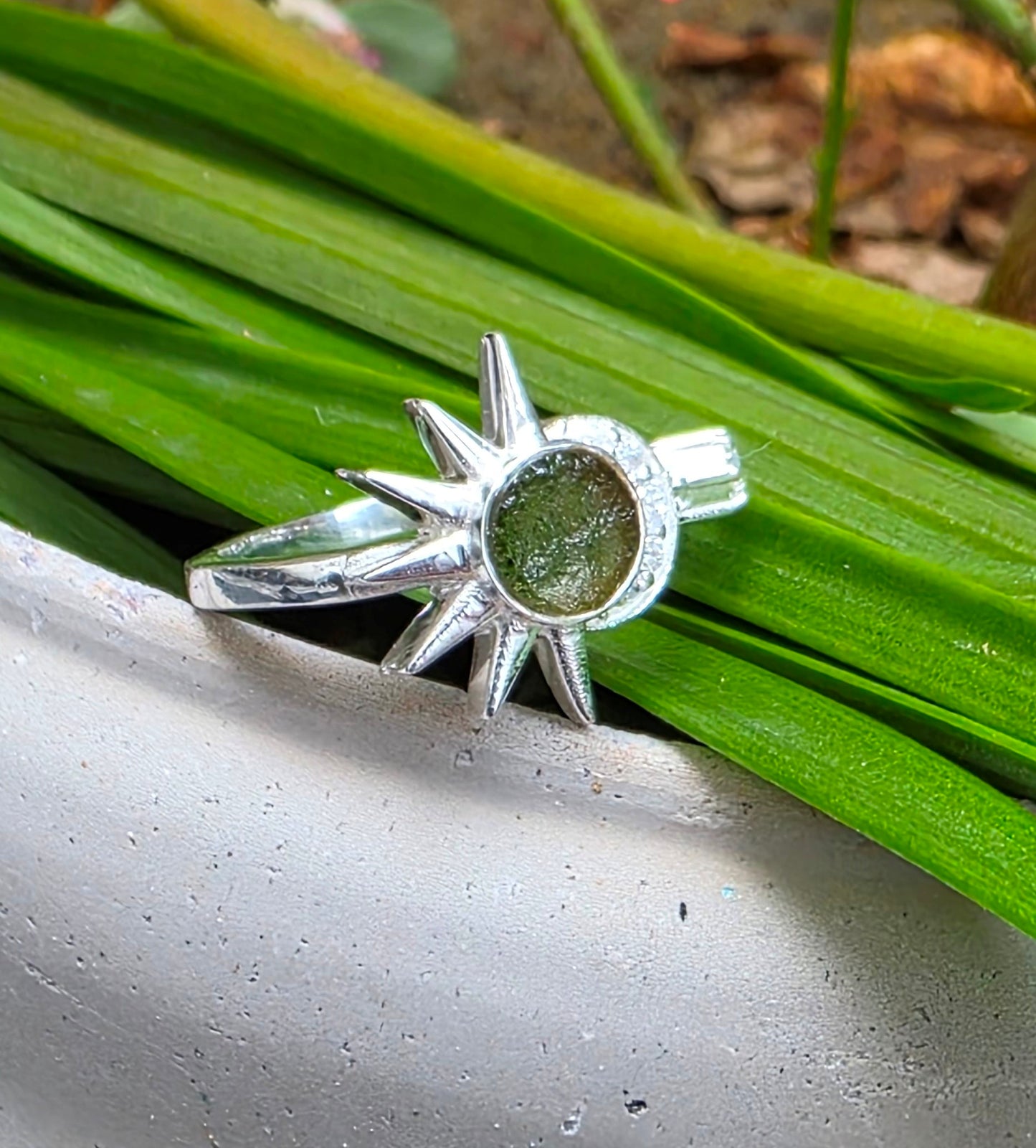 Raw Moldavite Sunburst Silver Ring - SilverForestaa