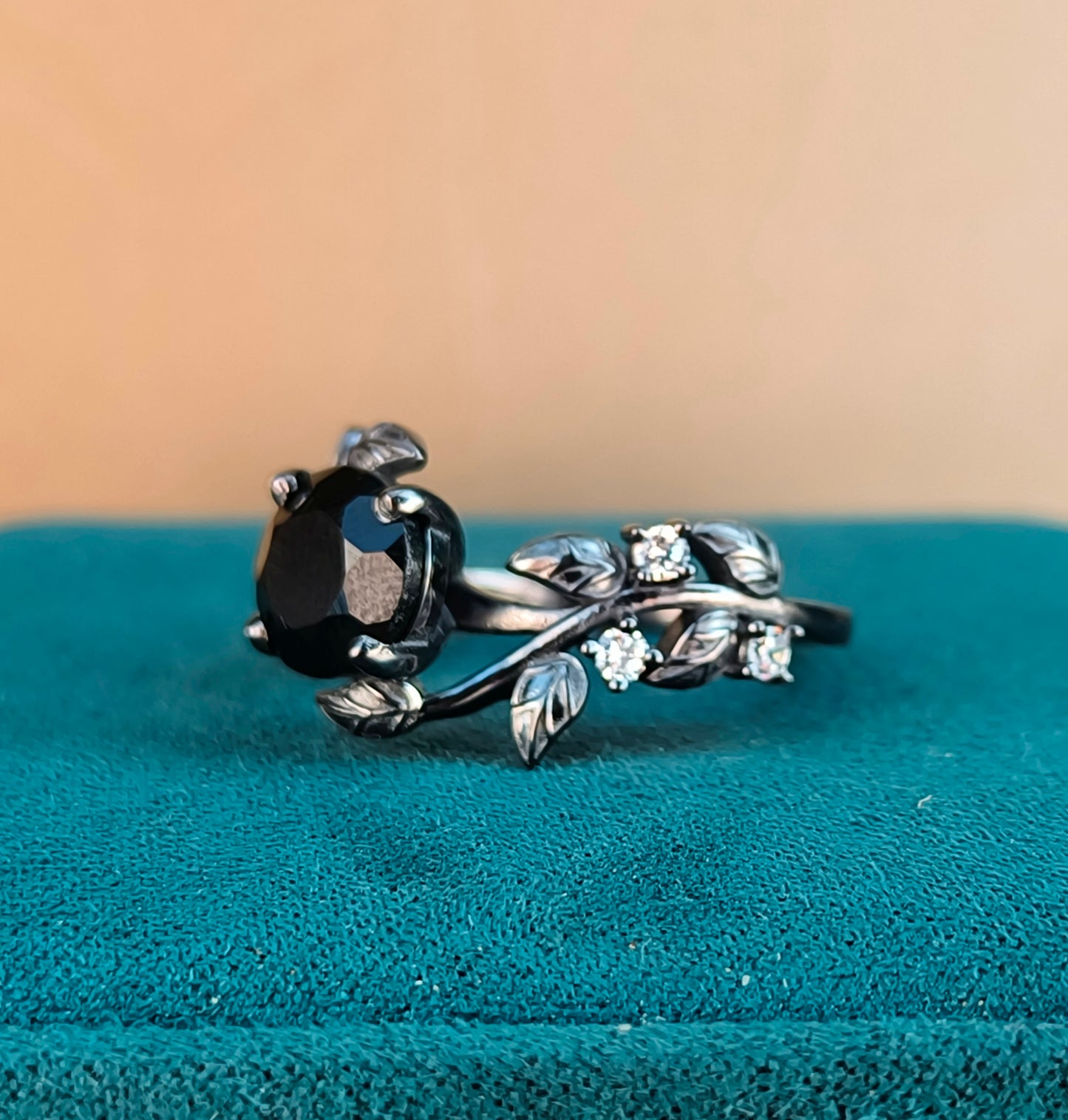 Witchy Leaf Black Onyx Ring - SilverForestaa
