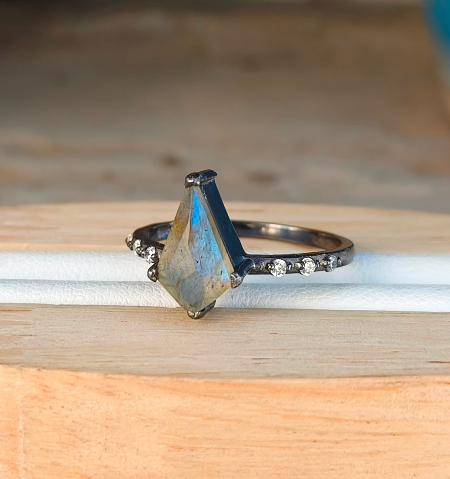 Witchy Rainbow Labradorite Kite Ring – Sterling Silver