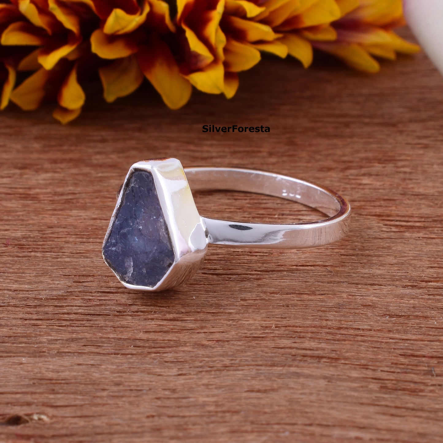 Raw Tanzanite Coffin Ring – 925 Silver