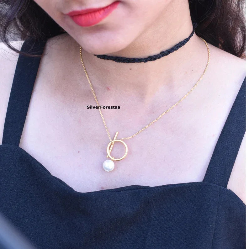 Gold Toggle Necklace - SILVERFORESTAA