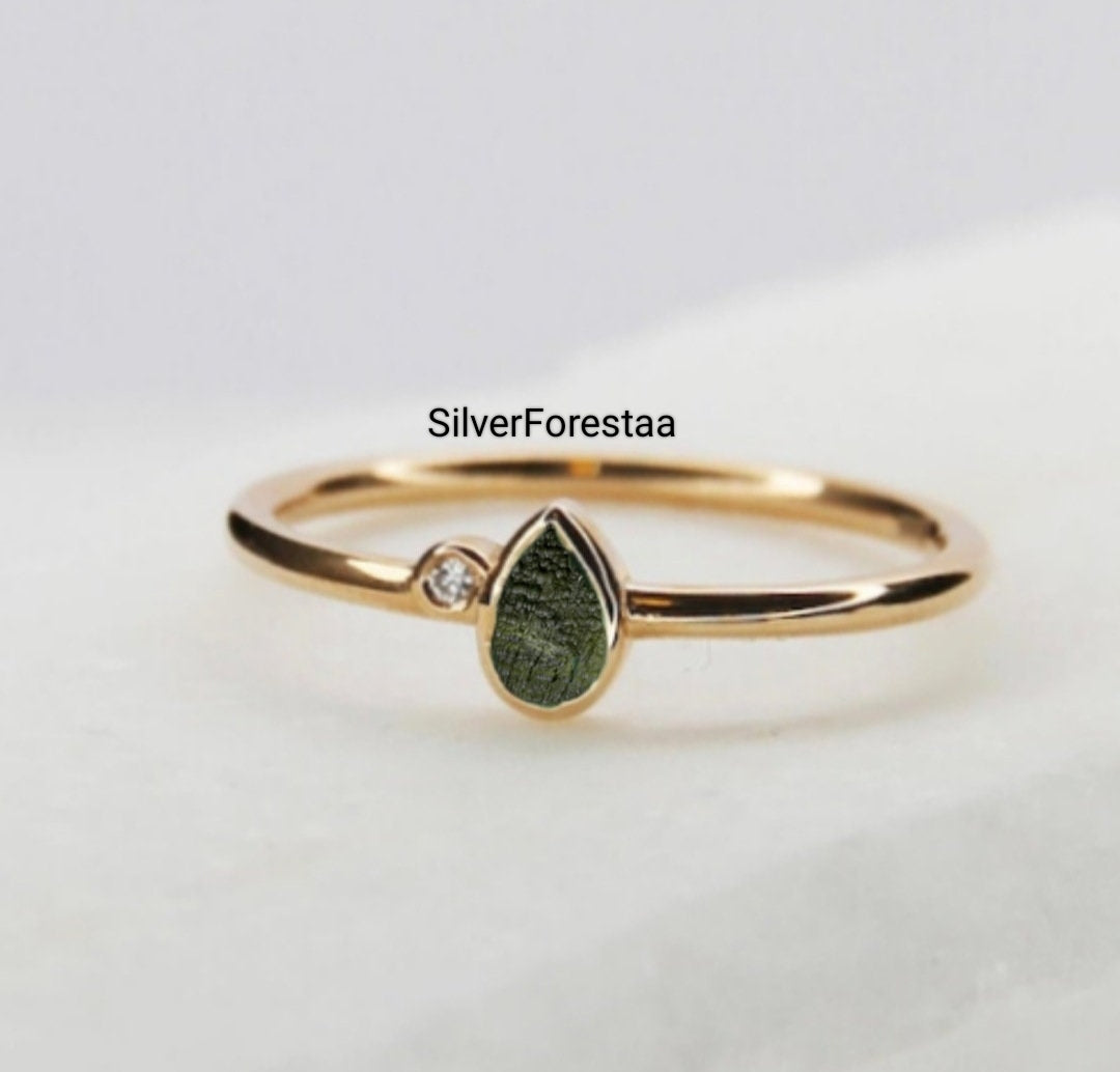 Stunning Moldavite Silver Ring – A Touch of Nature's Magic