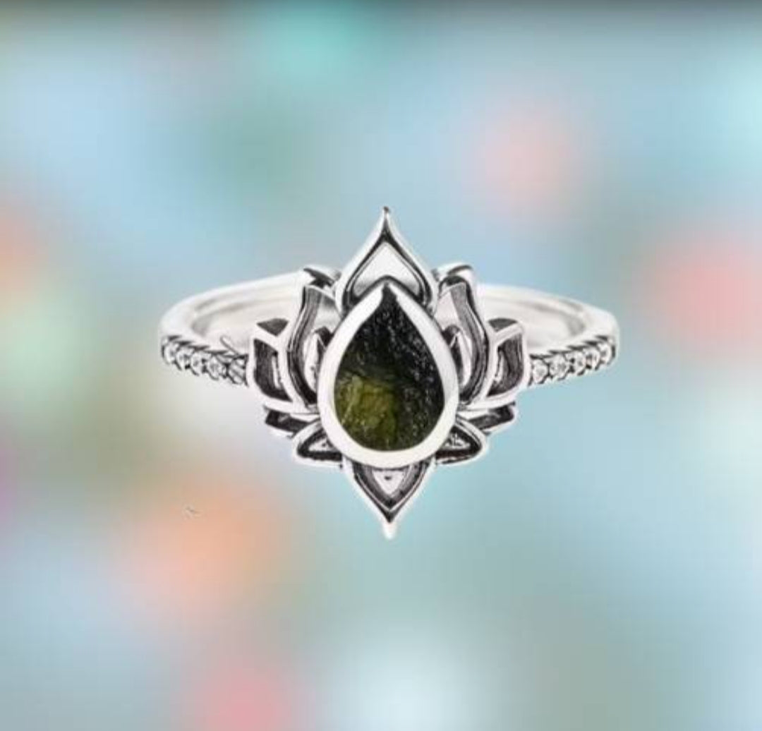 Moldavite Gemstone Silver Ring – Exquisite Green Beauty