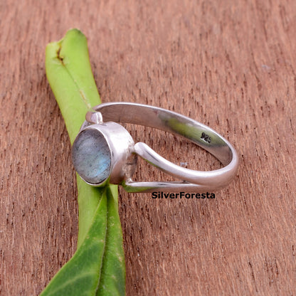 Vintage Labradorite Ring in Solid 925 Sterling Silver