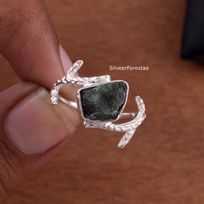 Raw Emerald Branch Ring in 925 Sterling Silver - SilverForestaa