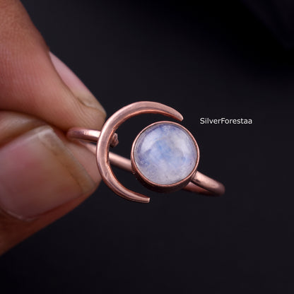 Crescent Moonstone Ring in 925 Sterling Silver