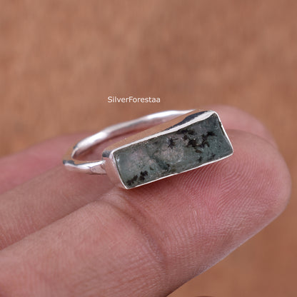 Raw Emerald Chips Ring – Sterling Silver Jewelry
