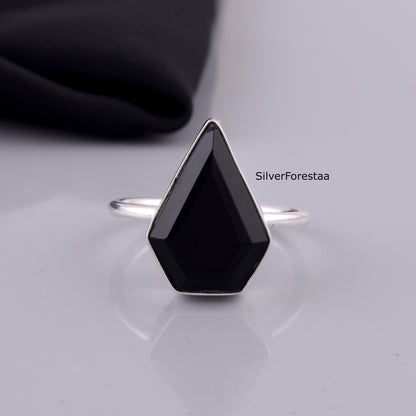Sterling Silver Black Onyx Ring – Vintage Design