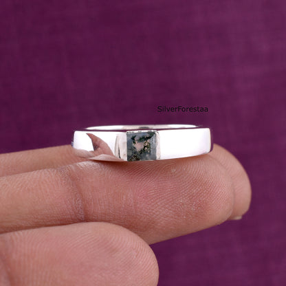 Men’s Moss Agate Signet Ring – Sterling Silver Band