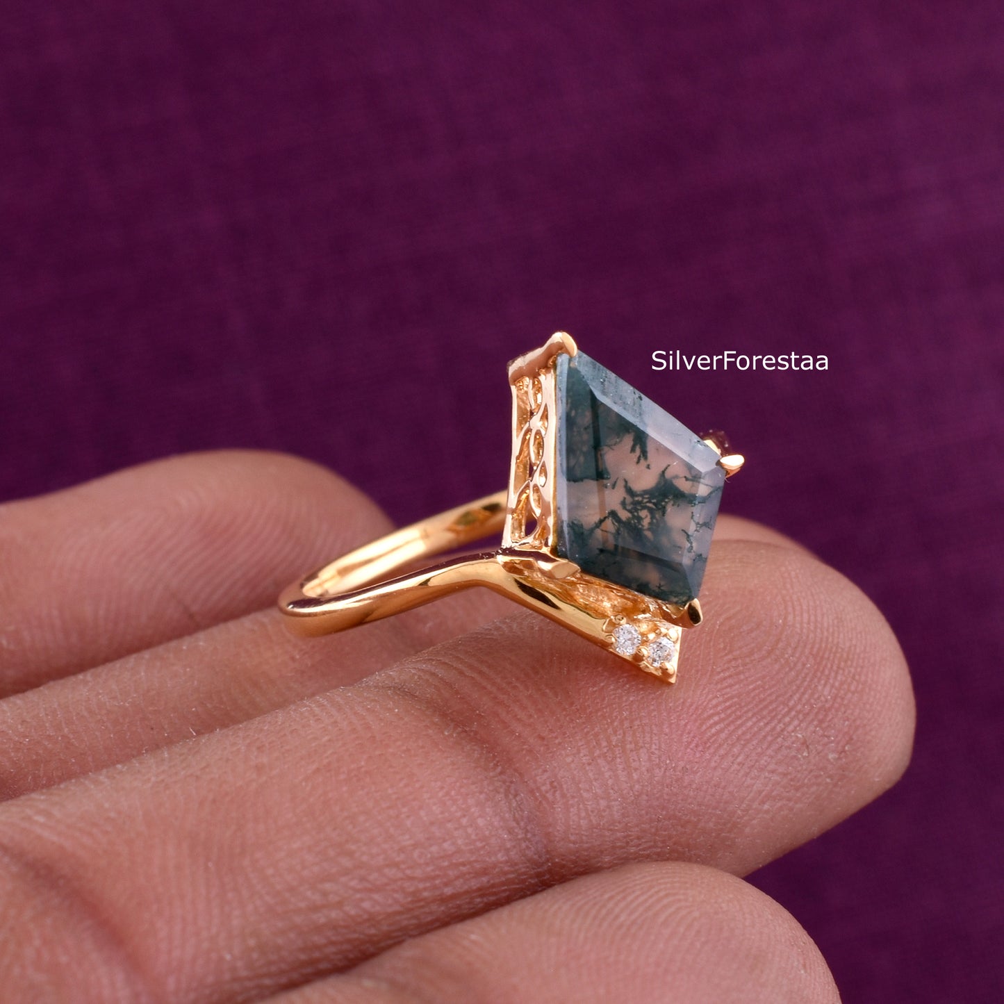 Kite Shape Moss Agate Engagement Ring – 925 Sterling Silver