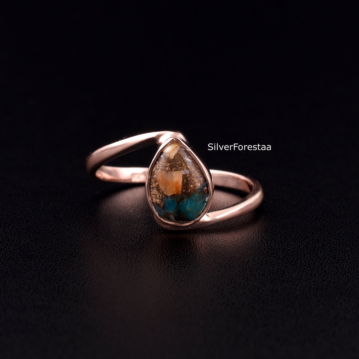 Elegant Handmade Oyster Turquoise Ring for Her