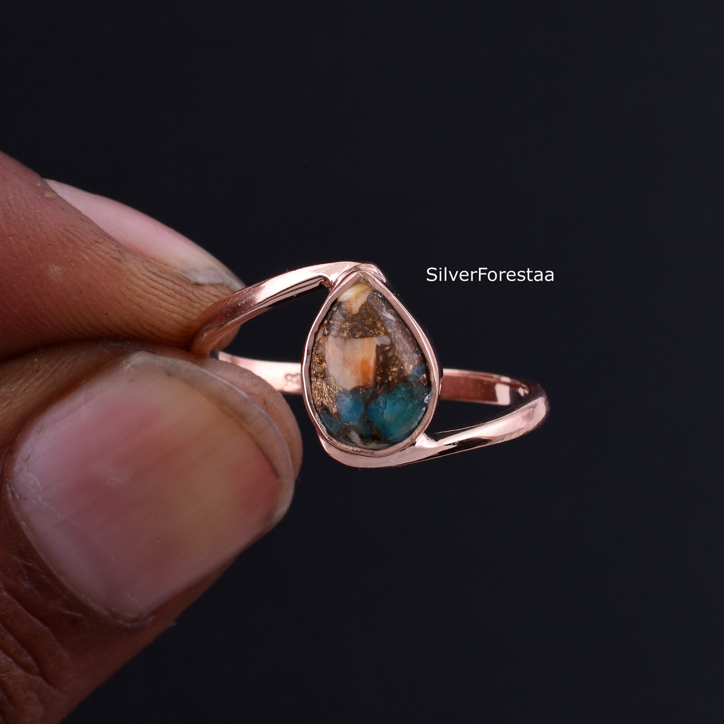 Elegant Handmade Oyster Turquoise Ring for Her