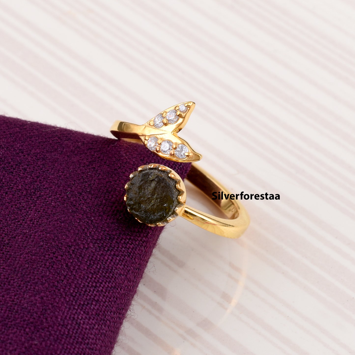 Witchy Leaf Twig Minimalist Moldavite Ring 925 Silver - SilverForestaa