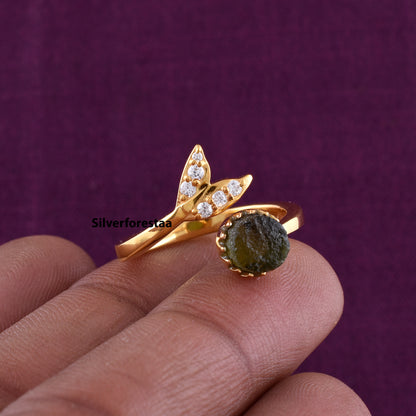 Witchy Leaf Twig Minimalist Moldavite Ring 925 Silver - SilverForestaa