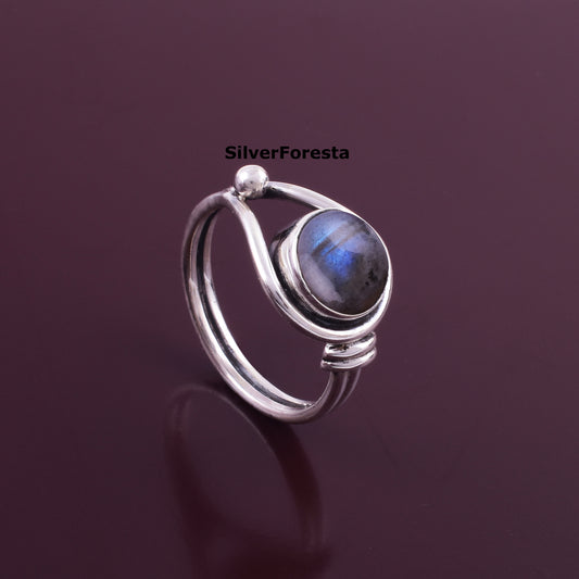 Dainty Labradorite Ring – Handmade 925 Silver Jewelry