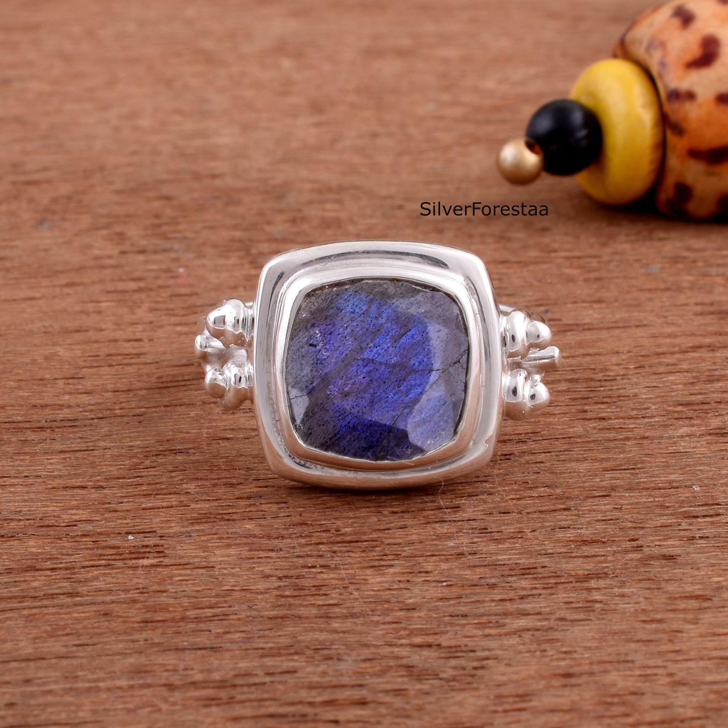 silver gemstone ring