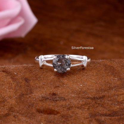 Round Cut Black Rutile Sterling Silver Ring - SilverForestaa