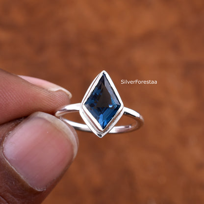 Kite Blue Topaz Silver Ring – Handmade Gemstone