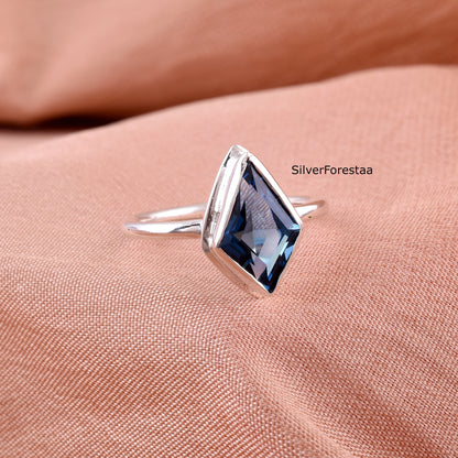 Kite Blue Topaz Silver Ring – Handmade Gemstone