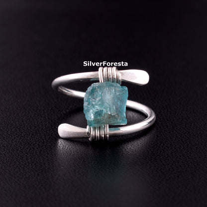 Blue Apatite Ring – Minimalist Healing Stone Jewelry