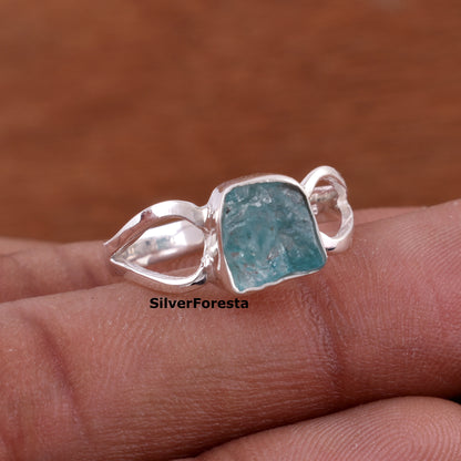Raw Blue Apatite Ring – Handmade Gemstone Silver Jewelry