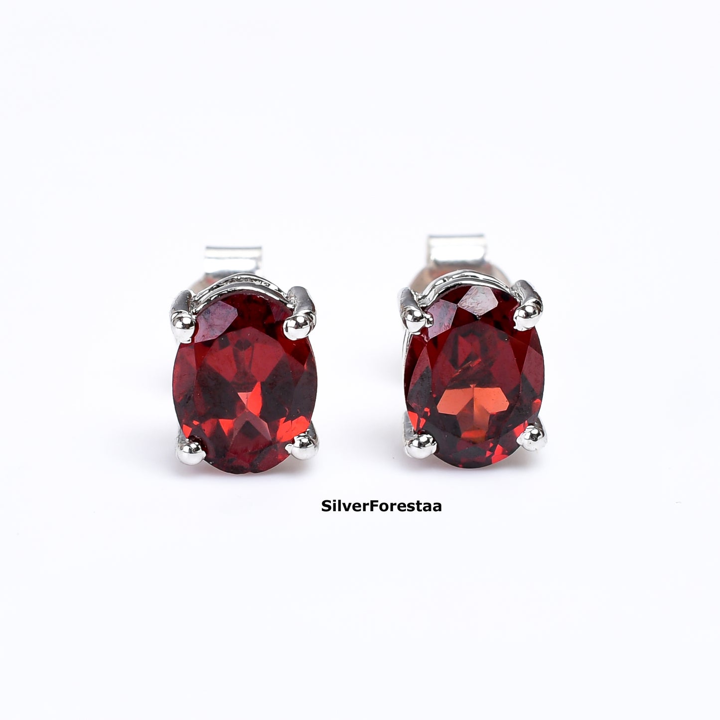 925 Silver Garnet Earrings – Timeless Red Sparkle