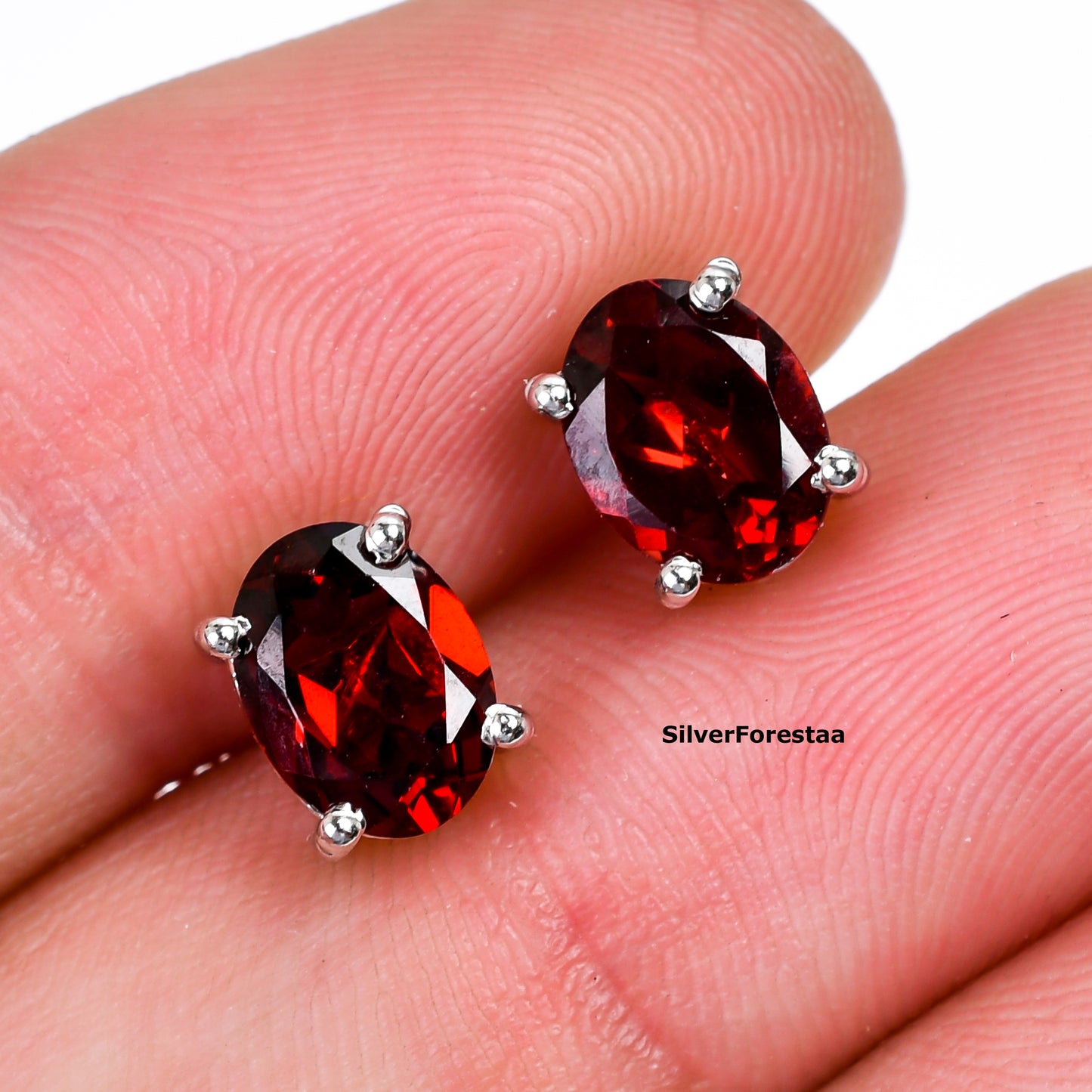 925 Silver Garnet Earrings – Timeless Red Sparkle