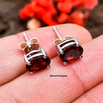 925 Silver Garnet Earrings – Timeless Red Sparkle