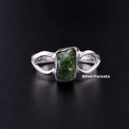 Rough Emerald Ring – May Birthstone Gift for Her