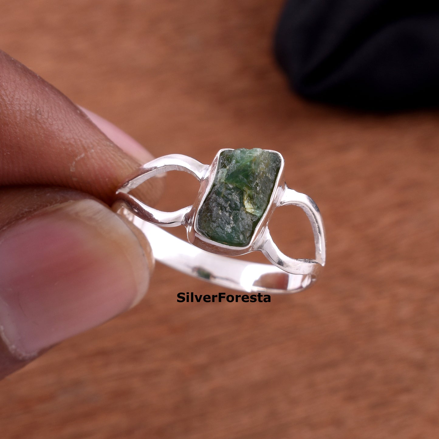 Rough Emerald Ring – May Birthstone Gift for Her
