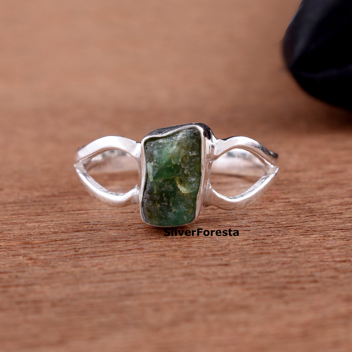 Rough Emerald Ring – May Birthstone Gift for Her