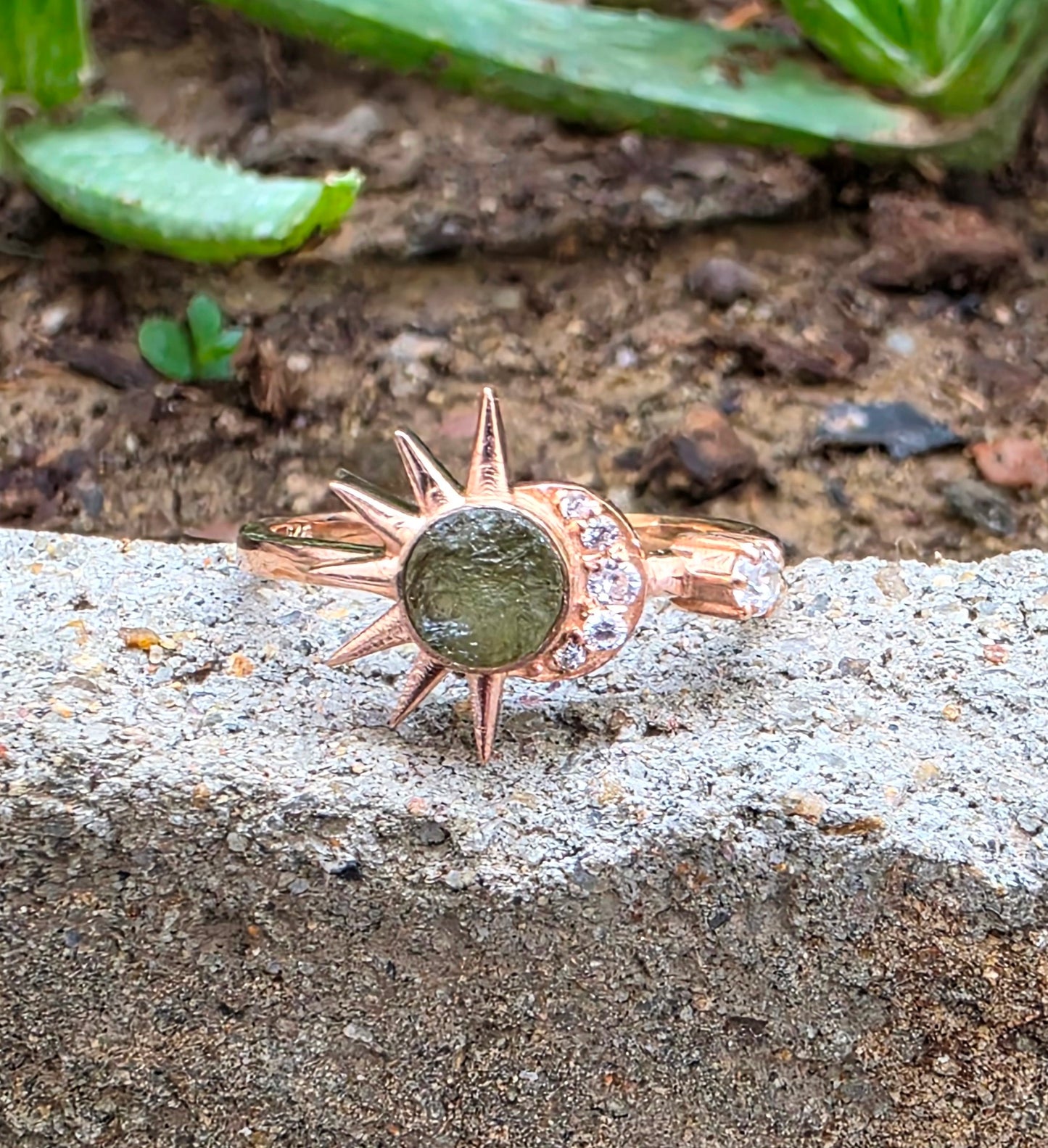 Raw Moldavite Sunburst Silver Ring - SilverForestaa