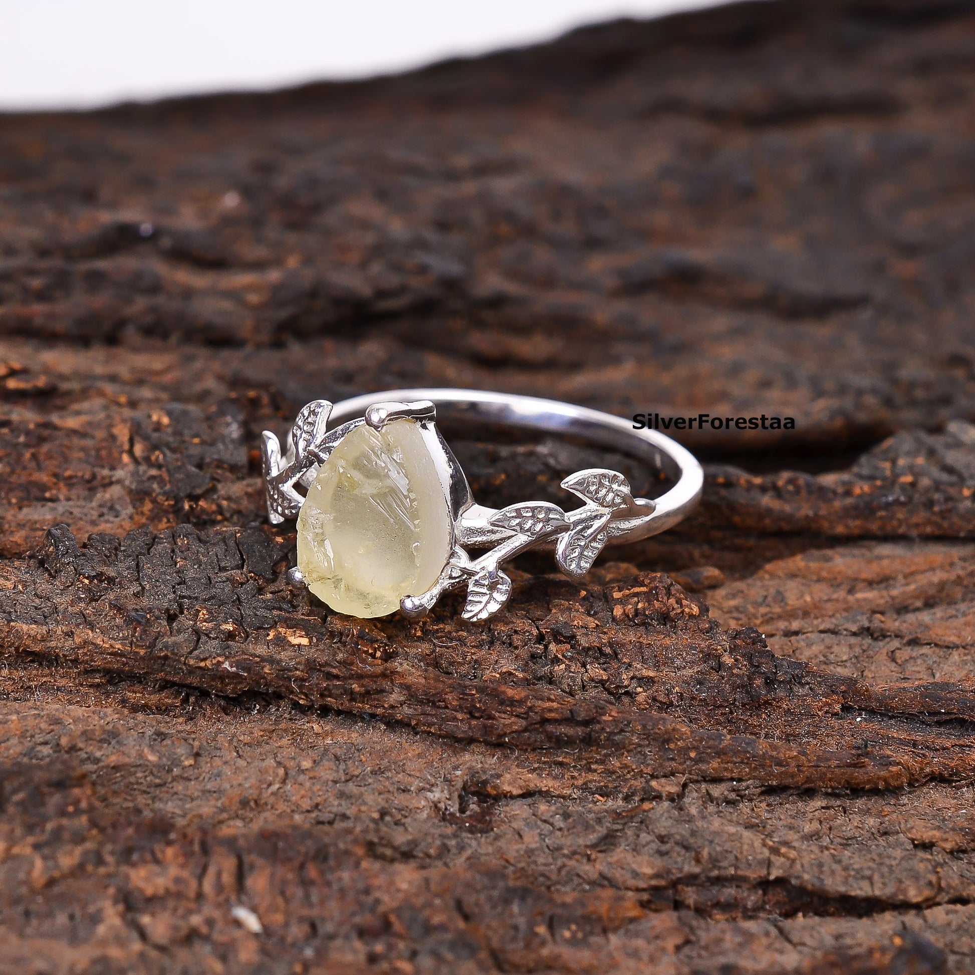 925 Silver Libyan Desert Tektite Ring - Witchy Leaf Ring - SILVERFORESTAA