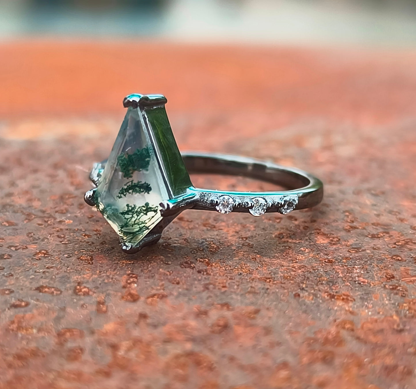 Minimalist Moss Agate Kite Ring | SilverForestaa - SILVERFORESTAA