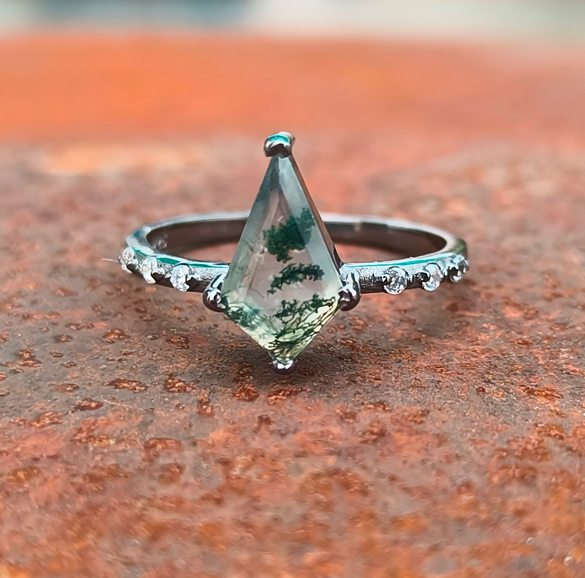 Minimalist Moss Agate Kite Ring | SilverForestaa - SILVERFORESTAA