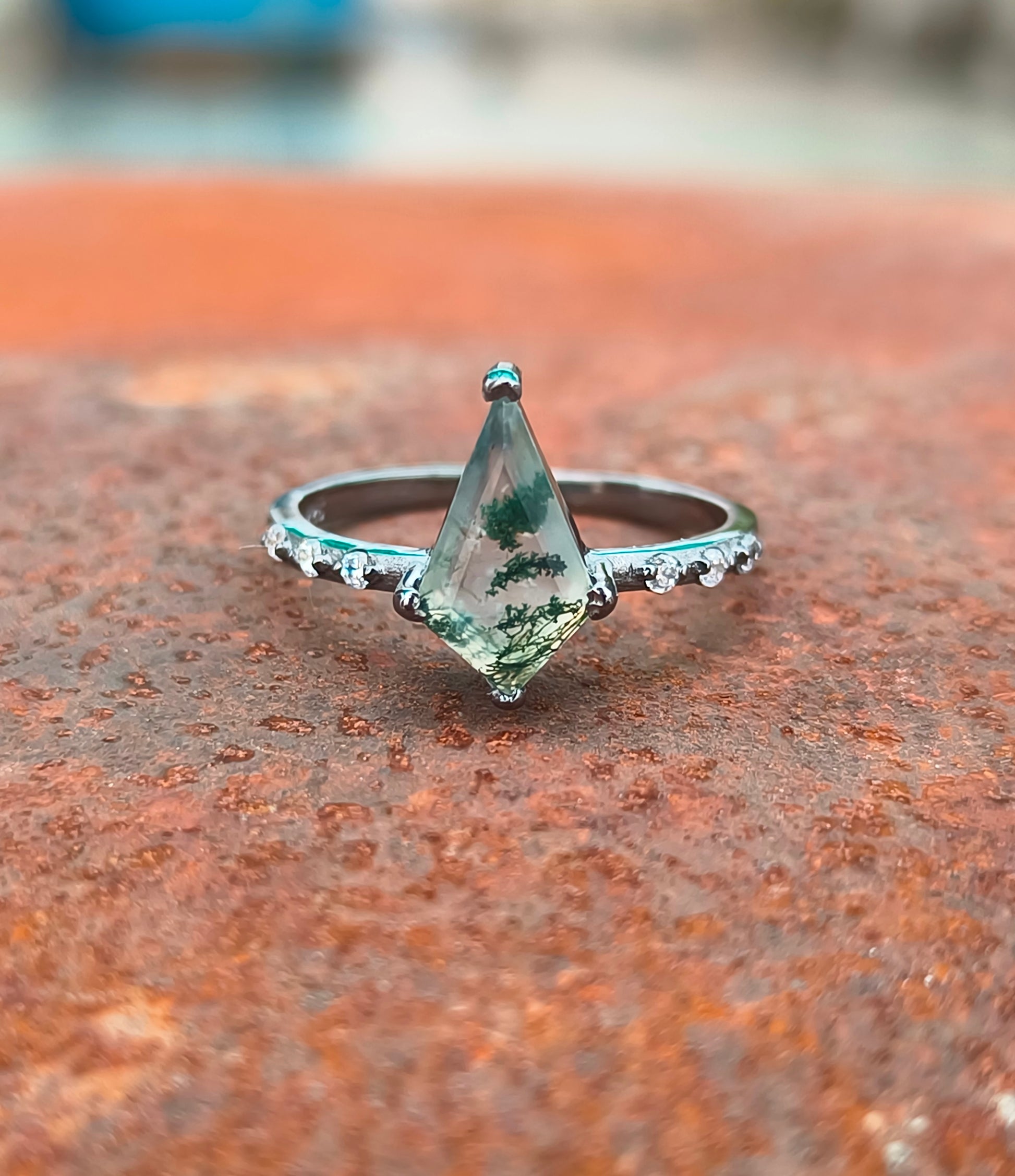 Minimalist Moss Agate Kite Ring | SilverForestaa - SILVERFORESTAA