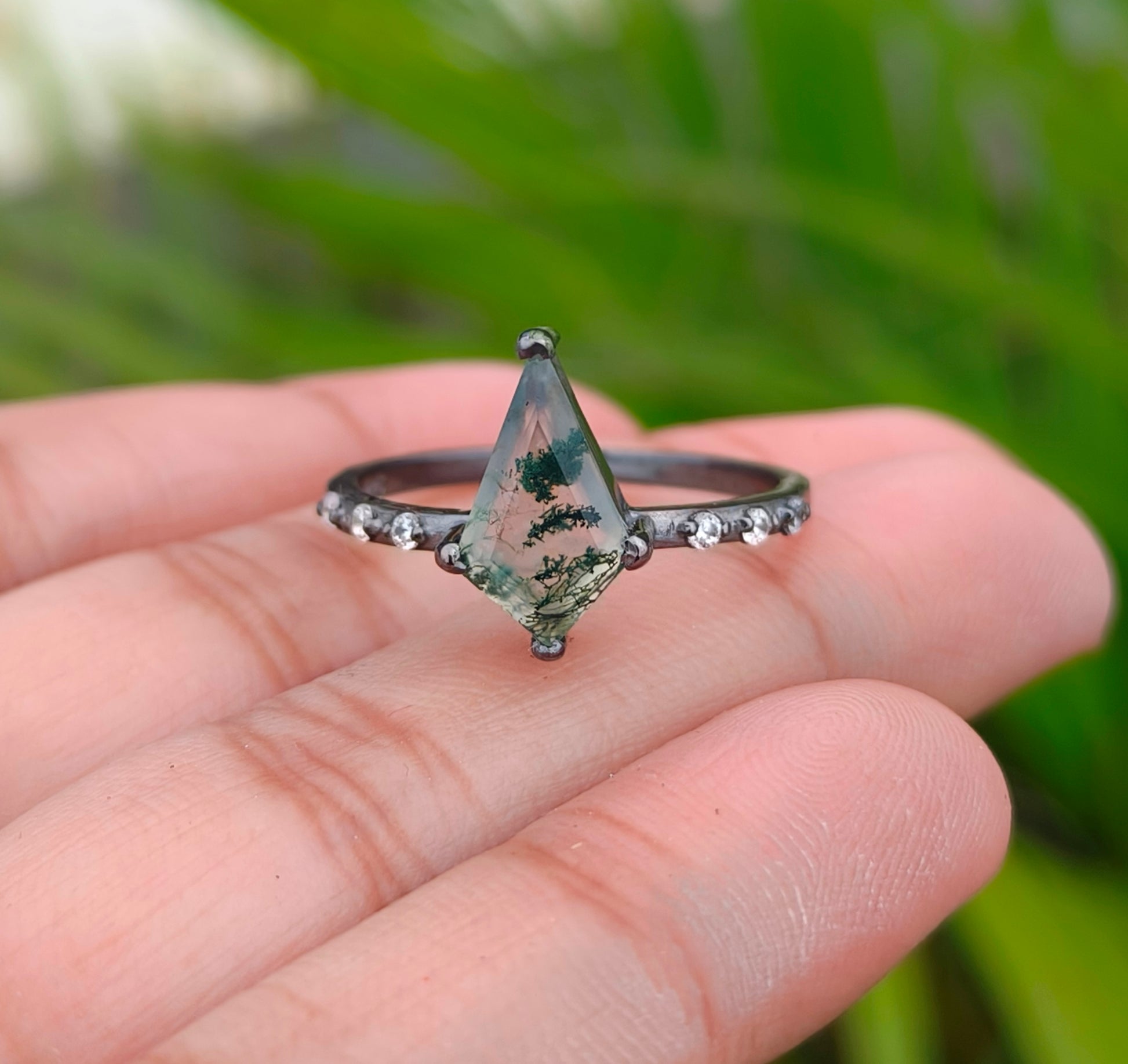Minimalist Moss Agate Kite Ring | SilverForestaa - SILVERFORESTAA