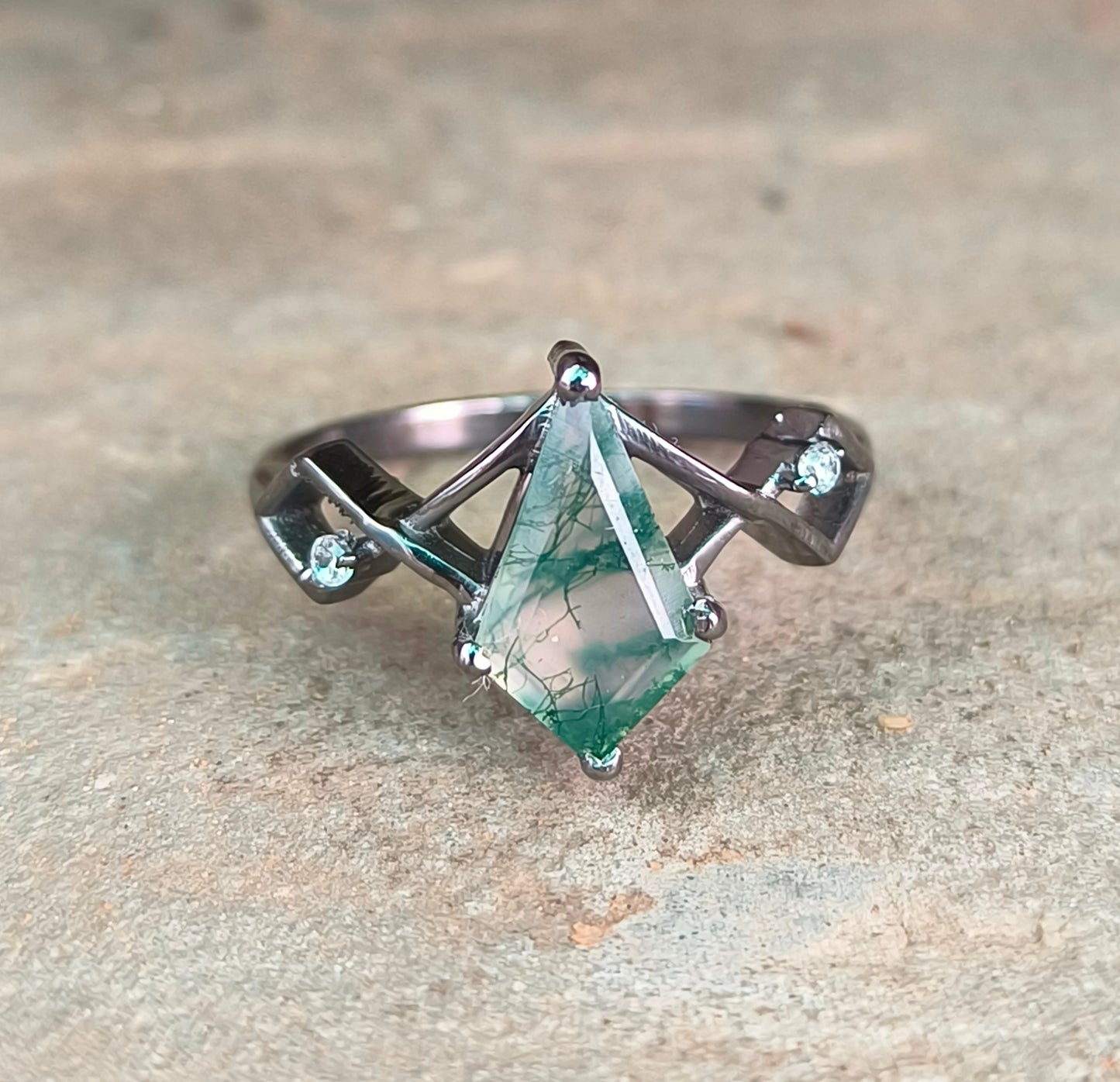 Kite Moss Agate Dainty Engagement Ring – 925 Silver - SILVERFORESTAA
