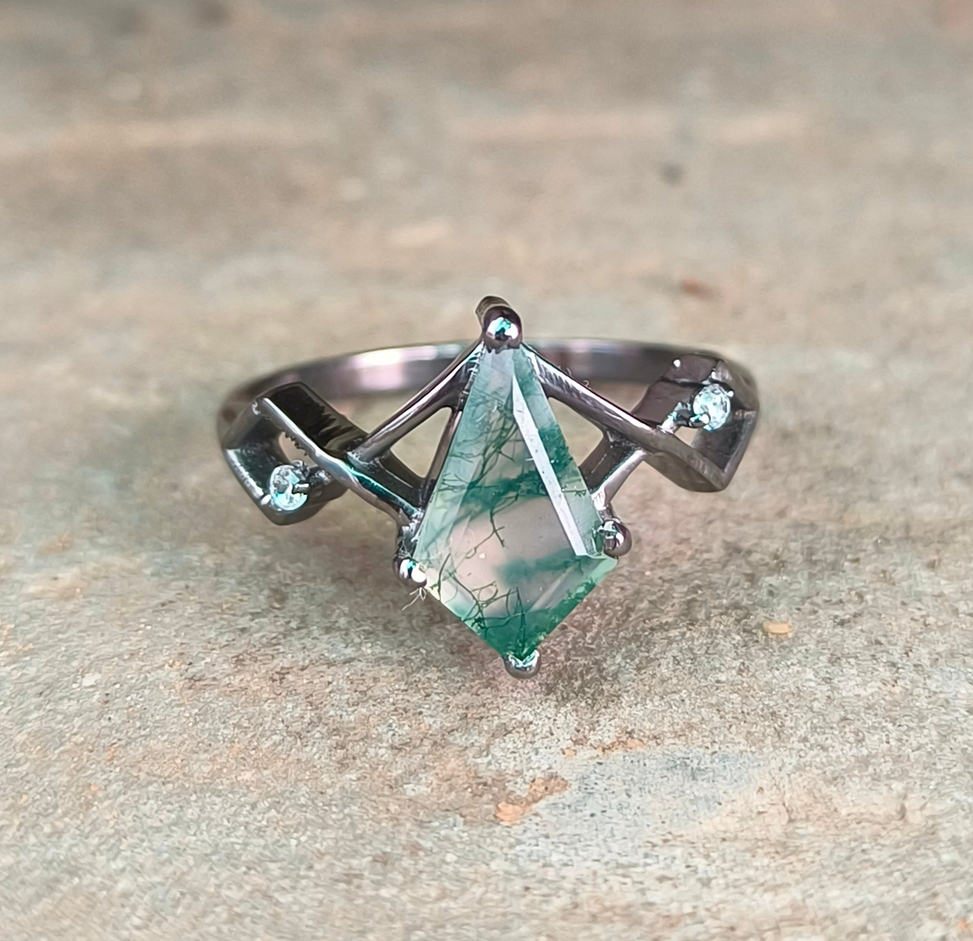 Kite Moss Agate Dainty Engagement Ring – 925 Silver - SILVERFORESTAA