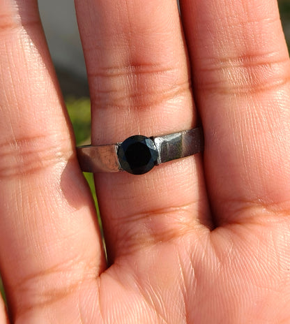 Men’s Black Onyx Band – Minimalist 925 Silver Ring