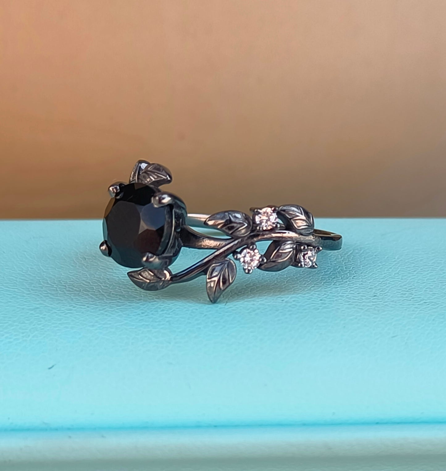 Witchy Leaf Black Onyx Ring - SilverForestaa
