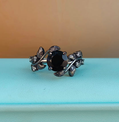 Witchy Leaf Black Onyx Ring - SilverForestaa